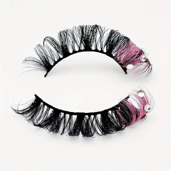 HP | Pink Rhinestone Lashes - Picture 3 of 4